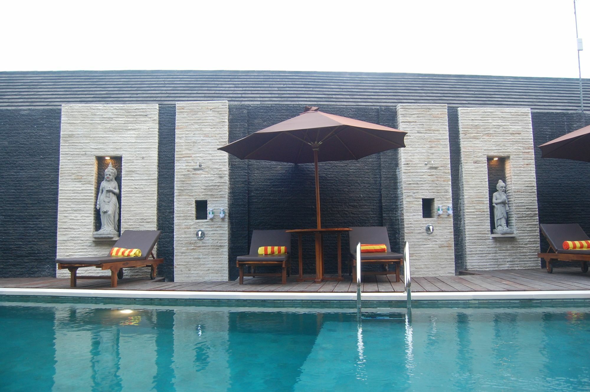 Oyo 3779 North Wing Canggu Resort Exterior photo